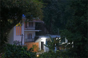 Гостиница Spice Jungle Holiday Resort  Муннар